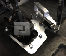 Load image into Gallery viewer, B/D Series Staging Brake Mounting Plate