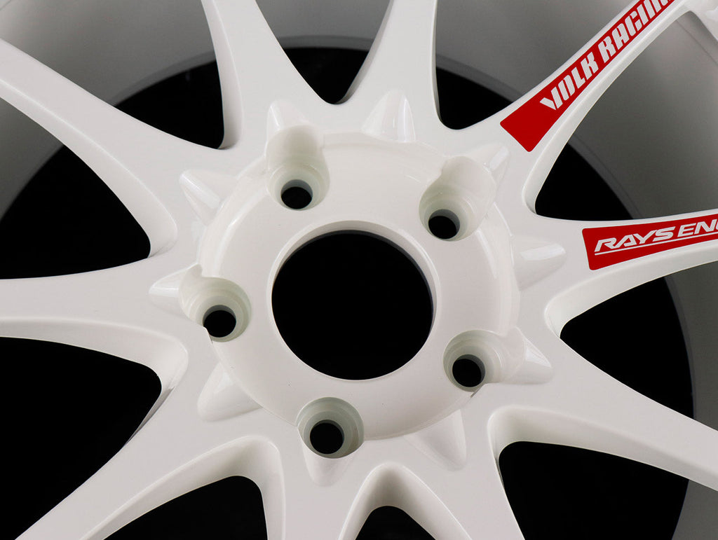 Volk Racing CE28SL Wheels - Champ White 18x9.5 / 5x120 / +35