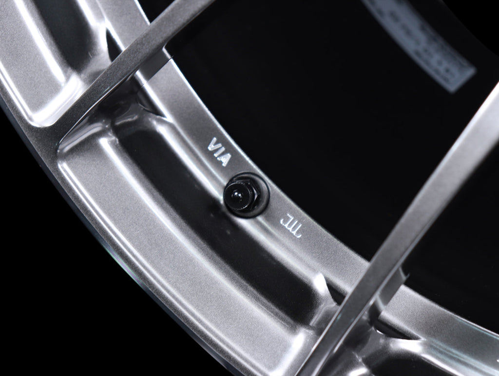 Volk Racing G025 Wheels - Formula Silver 19"