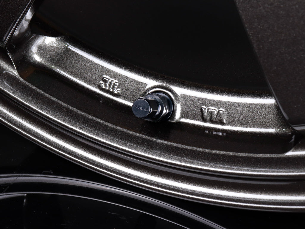 Volk Racing TE37 Saga S-Plus Wheels - Diamond Dark Gunmetal / 17x9 / 5x114.3 / +40