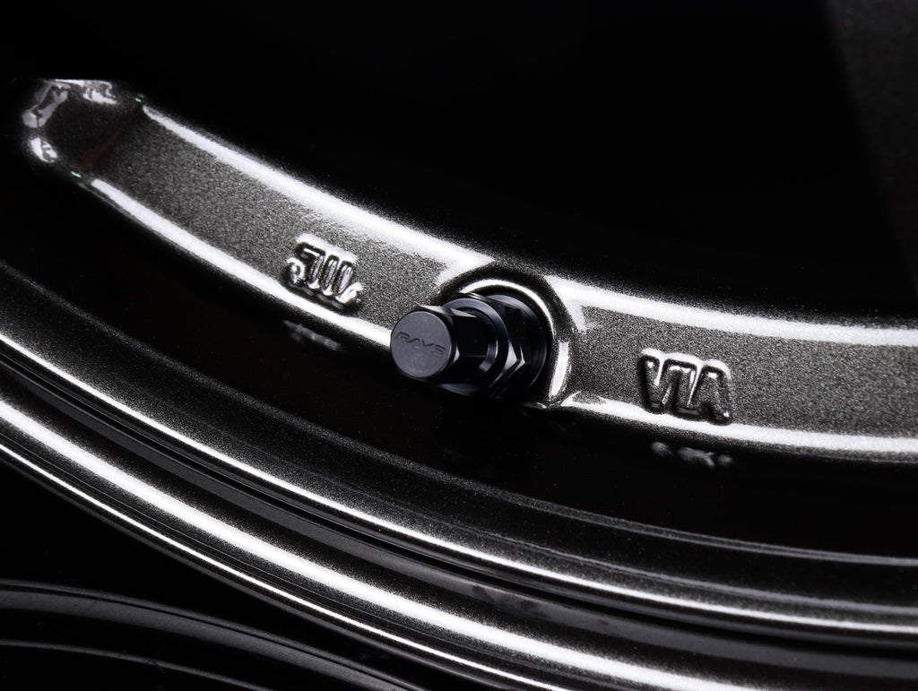 Volk Racing TE37 Saga S-Plus Wheels - Diamond Dark Gunmetal / 18x9.5 / 5x120 / +45