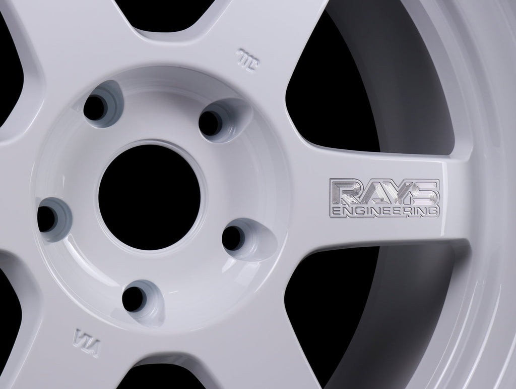 Volk Racing TE37V 10th Anniversary - Dash White - 18x9.5 / 5x120 / +22